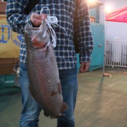 としまえんフィッシングエリア 釣果