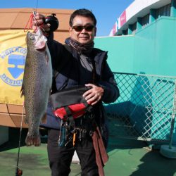 としまえんフィッシングエリア 釣果