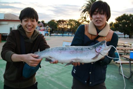 としまえんフィッシングエリア 釣果