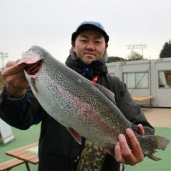 としまえんフィッシングエリア 釣果