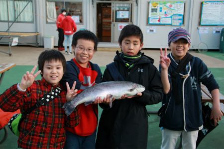 としまえんフィッシングエリア 釣果