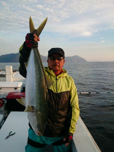 エンペラー 釣果