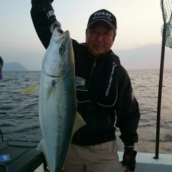 エンペラー 釣果