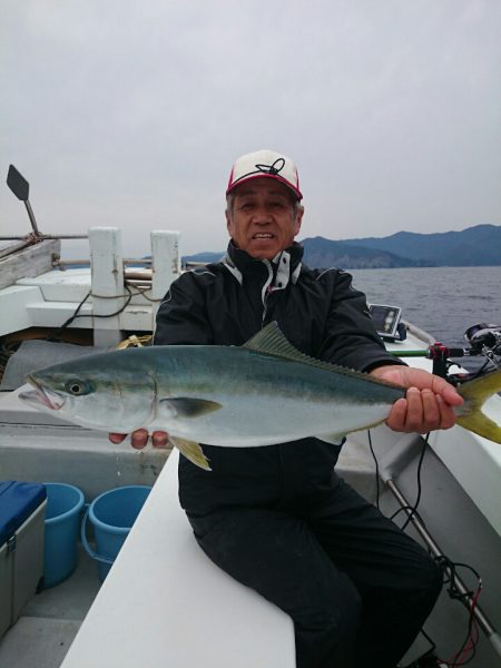 エンペラー 釣果