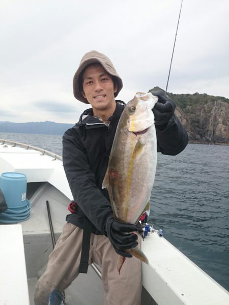 エンペラー 釣果