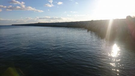 フカセ、風強い