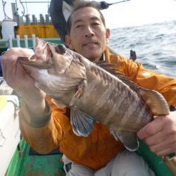 真祐丸 (しんゆうまる) 釣果