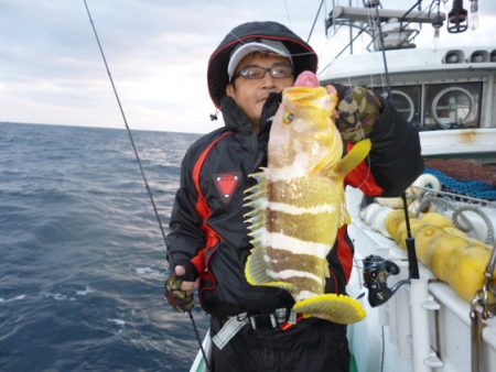 真祐丸 (しんゆうまる) 釣果