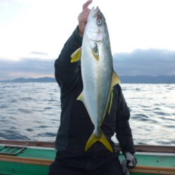 真祐丸 (しんゆうまる) 釣果