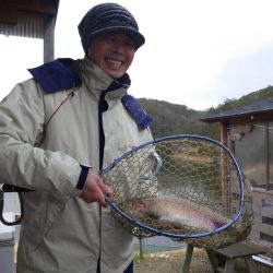 フィッシングレイクたかみや 釣果