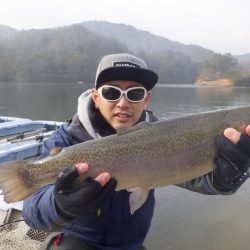 フィッシングレイクたかみや 釣果