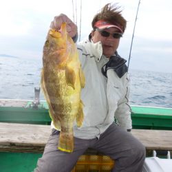 真祐丸 (しんゆうまる) 釣果