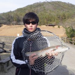 フィッシングレイクたかみや 釣果