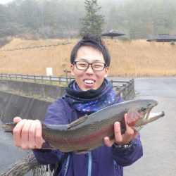 フィッシングレイクたかみや 釣果