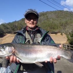 フィッシングレイクたかみや 釣果