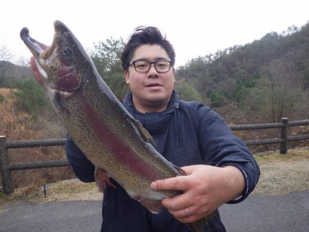 フィッシングレイクたかみや 釣果