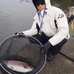 フィッシングレイクたかみや 釣果