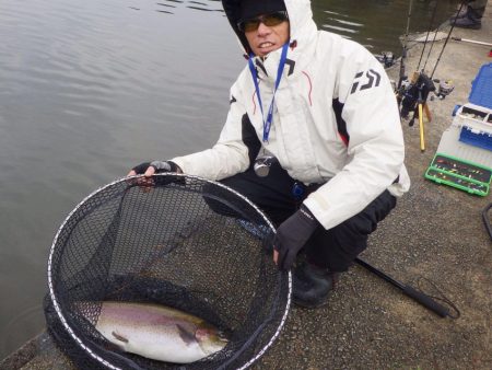 フィッシングレイクたかみや 釣果