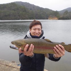 フィッシングレイクたかみや 釣果
