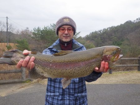 フィッシングレイクたかみや 釣果