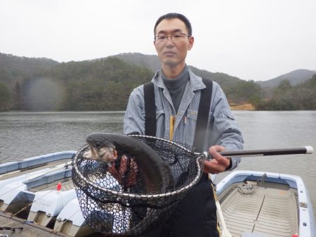 フィッシングレイクたかみや 釣果