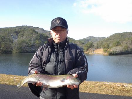 フィッシングレイクたかみや 釣果