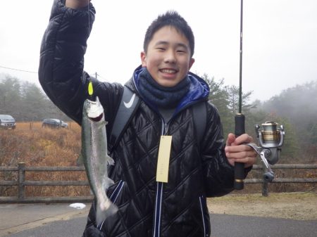 フィッシングレイクたかみや 釣果