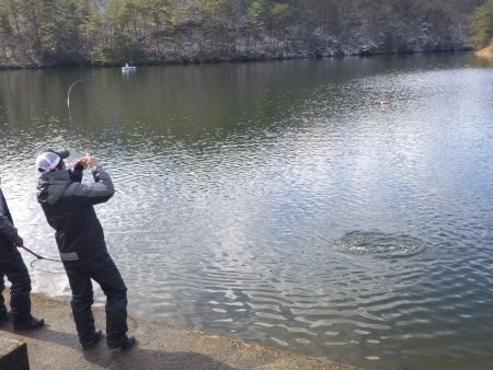 フィッシングレイクたかみや 釣果