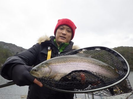 フィッシングレイクたかみや 釣果