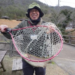 フィッシングレイクたかみや 釣果