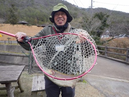 フィッシングレイクたかみや 釣果