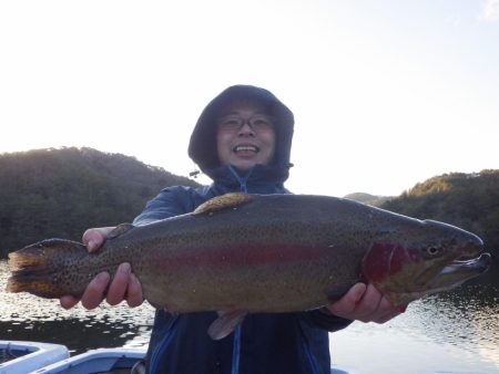 フィッシングレイクたかみや 釣果