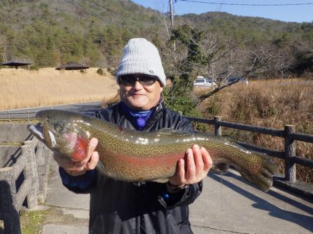 フィッシングレイクたかみや 釣果