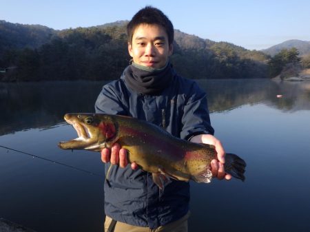 フィッシングレイクたかみや 釣果