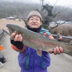 フィッシングレイクたかみや 釣果