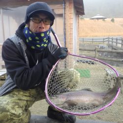 フィッシングレイクたかみや 釣果