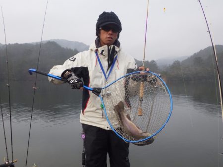 フィッシングレイクたかみや 釣果