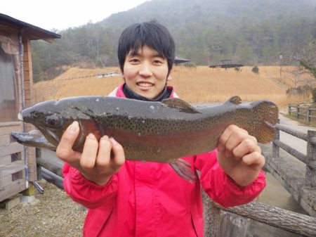 フィッシングレイクたかみや 釣果