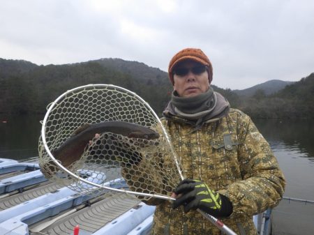 フィッシングレイクたかみや 釣果