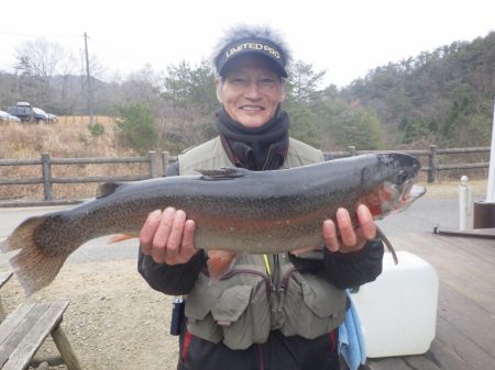 フィッシングレイクたかみや 釣果