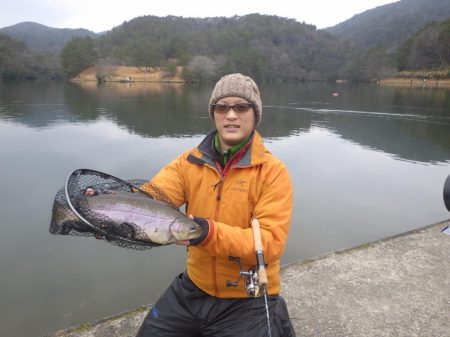 フィッシングレイクたかみや 釣果