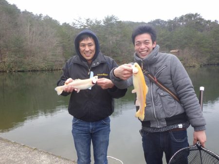 フィッシングレイクたかみや 釣果