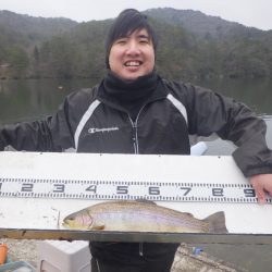 フィッシングレイクたかみや 釣果