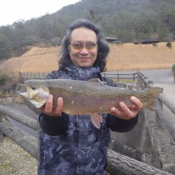 フィッシングレイクたかみや 釣果
