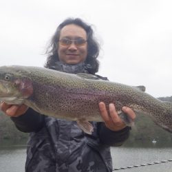 フィッシングレイクたかみや 釣果