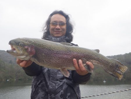 フィッシングレイクたかみや 釣果