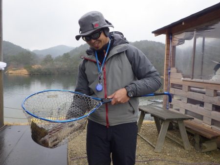 フィッシングレイクたかみや 釣果