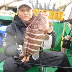 真祐丸 (しんゆうまる) 釣果