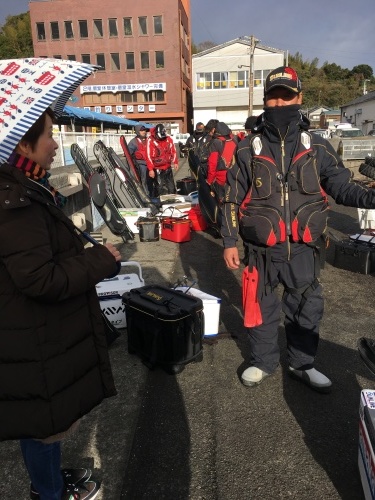 鵜来島家本渡船 釣果