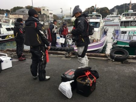 鵜来島家本渡船 釣果